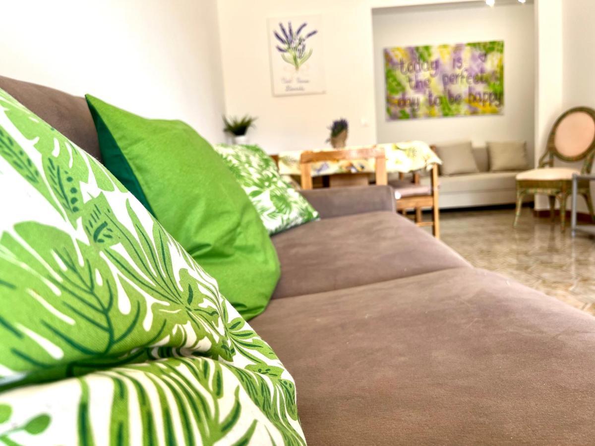 Casa Vacanze Lavanda Menton Bagian luar foto