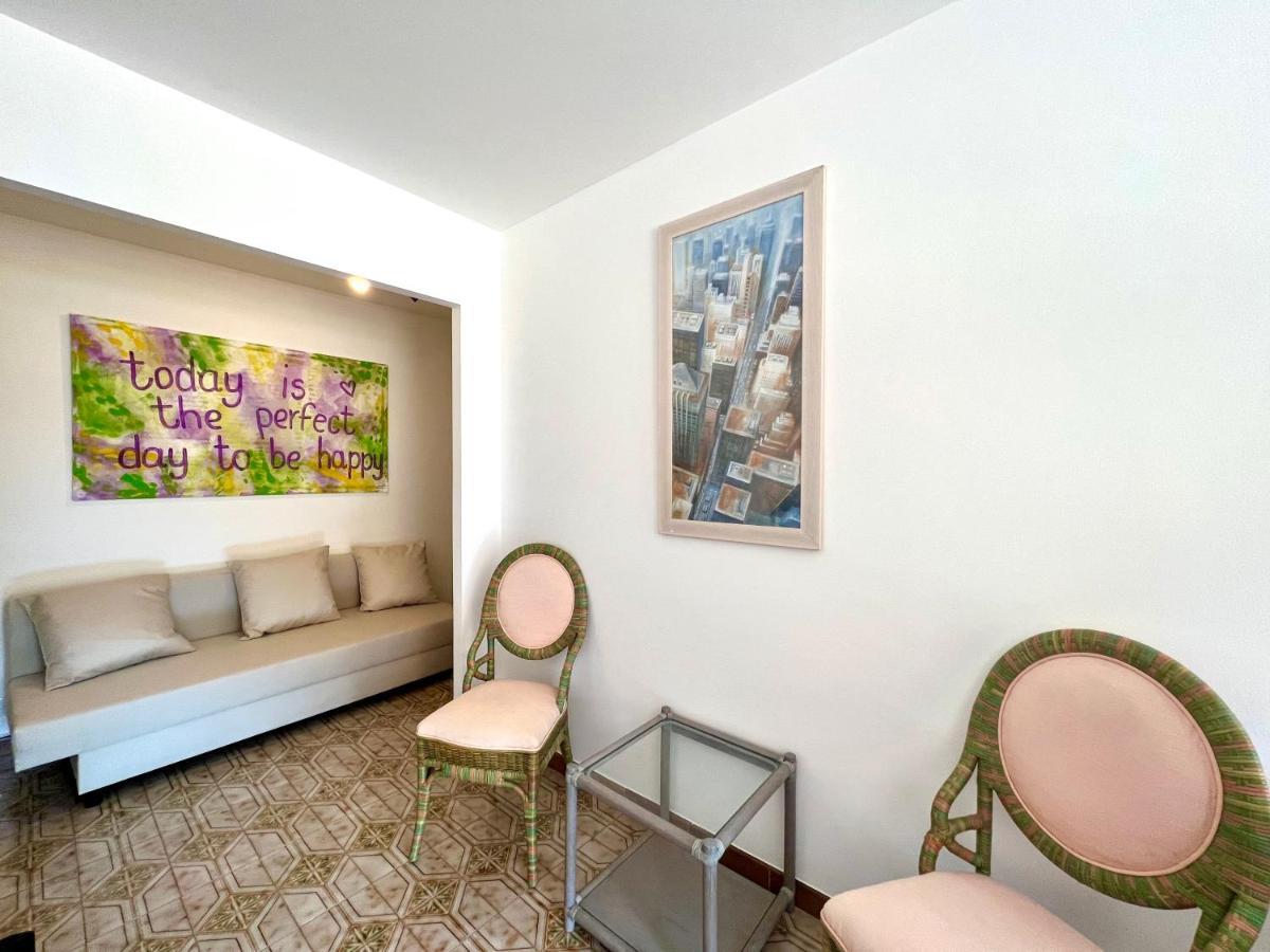 Casa Vacanze Lavanda Menton Bagian luar foto